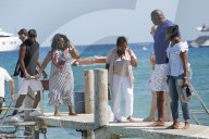 PEOPLE - Magic Johnson und Samuel L Jackson besuchen den Club 55 in St.Tropez