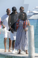 PEOPLE - Magic Johnson und Samuel L Jackson besuchen den Club 55 in St.Tropez