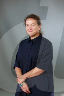 PORTRAIT - Tania Kovats