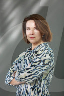 PORTRAIT - Stephanie Merritt