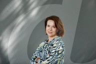 PORTRAIT - Stephanie Merritt