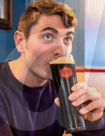FEATURE - Vermutlich das teuerste Glas Bier im Land: Im Londoner Craft Beer Co kostet das Speedway Stout unglaubliche 25 Euro