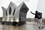 PEOPLE - London: 'Denkmal' zum 60.Geburtstag von Michael Jackson