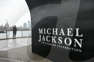 PEOPLE - London: 'Denkmal' zum 60.Geburtstag von Michael Jackson