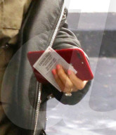 PEOPLE - Hailey Baldwin in Beverly Hills unterwegs