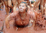 FEATURE - Spanien: La Tomatina in Buñol