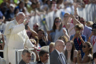NEWS - Vatikan: Der Papst kriegt Besuch von indigenen Mexikanern 