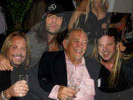 PEOPLE - Robin Leach ist im Alter von 76 Jahren gestorben