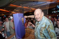 PEOPLE - Robin Leach ist im Alter von 76 Jahren gestorben