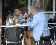 EXKLUSIV - Rod Stewart mit seinem Sohn Sean beim Lunch in Malibu