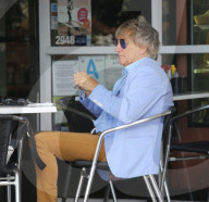 EXKLUSIV - Rod Stewart mit seinem Sohn Sean beim Lunch in Malibu