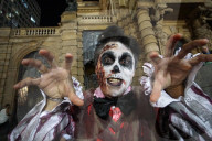 FEATURE - Zombie Flashmob fÃ¼r Michael Jackson in Sao Paulo