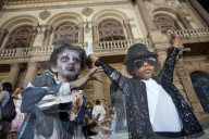 FEATURE - Zombie Flashmob fÃ¼r Michael Jackson in Sao Paulo