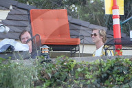 PEOPLE - Brad Pitt und Quentin Tarantino auf dem Set zu "Once Upon a Time"