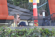PEOPLE - Brad Pitt und Quentin Tarantino auf dem Set zu "Once Upon a Time"