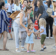 PEOPLE - Olivia Wilde besucht mit den Kids das Chilli Cook-Off