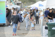 PEOPLE - Olivia Wilde besucht mit den Kids das Chilli Cook-Off