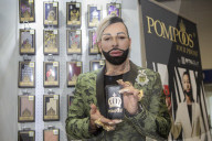 PEOPLE - Harald Glööckler bei der Vorstellung seiner Pompöös Handyhüllen 