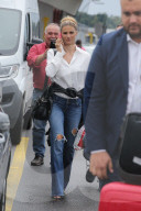 EXKLUSIV - Michelle Hunziker bei der Ankunft am Flughafen in Mailand