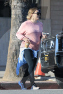 PEOPLE - Schwangere Hilary Duff unterwegs in Los Angeles