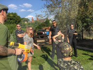 FEATURE - Fehlalarm beim Kindergeburtstag: Nachbarn haben das Nerf-Spielen komplett missverstanden und die Polizei gerufen