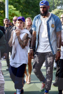 PEOPLE - Justin Bieber und Hailey Baldwin auf dem Weg zur John Elliot Fashion Show in New York