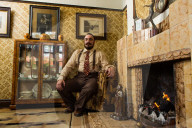 FEATURE - Zeitsprung: Aaron Whiteside lebt wie in den 1930er Jahren