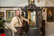 FEATURE - Zeitsprung: Aaron Whiteside lebt wie in den 1930er Jahren