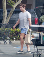 PEOPLE - Ganz der Bappe: Joseph Baena in Malibu unterwegs