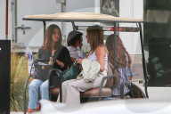 EXKLUSIV - Jennifer Aniston ohne BH in Hollywood unterwegs