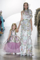 STYLING - New York Fashion Week: Badgley Mischka Frühling/Sommer 2019