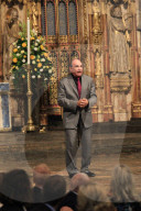 PEOPLE - Promis gedenken Sir Peter Hall in der Westminster Abbey