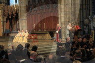 PEOPLE - Promis gedenken Sir Peter Hall in der Westminster Abbey