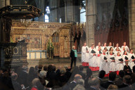 PEOPLE - Promis gedenken Sir Peter Hall in der Westminster Abbey