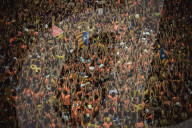 FEATURE - Pix of the Day: Bilder des Tages