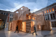 FEATURE - Begehbarer Holzbau am London Design Festival