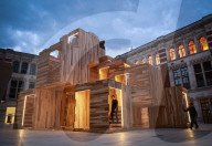 FEATURE - Begehbarer Holzbau am London Design Festival