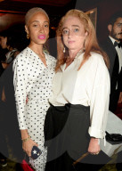 PEOPLE - Promis bei der Victoria Beckham Jubiläumsparty in London