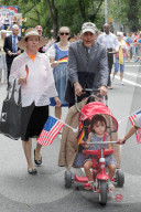 FEATURE - Schweizer Guggenmusik an der Steuben Day Parade in New York