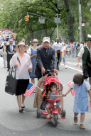 FEATURE - Schweizer Guggenmusik an der Steuben Day Parade in New York