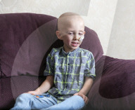 SCHICKSALE - Hodenkrebs mit 5: Der kleine Lucas kämpft sich durch die Chemotherapie