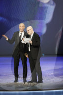 PEOPLE - Emmy Awards: Die Show