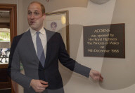 PEOPLE - Prinz William besucht das Acorns Kinderhospiz