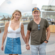 PEOPLE - Stefan Mross schlendert mit Freundin Anna-Carina Woitschack durch Santa Ponsa