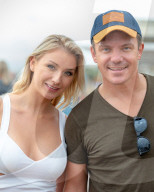 PEOPLE - Stefan Mross schlendert mit Freundin Anna-Carina Woitschack durch Santa Ponsa