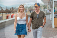 PEOPLE - Stefan Mross schlendert mit Freundin Anna-Carina Woitschack durch Santa Ponsa