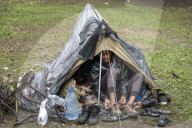 REPORTAGE - Flüchtling-Camps in Bosnien und Kroatien