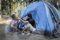 REPORTAGE - Flüchtling-Camps in Bosnien und Kroatien