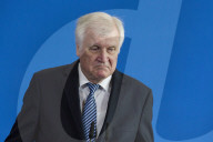 NEWS - Berlin: Seehofer spricht zur Ablösung von Maassen