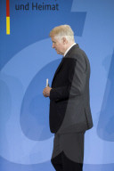 NEWS - Berlin: Seehofer spricht zur Ablösung von Maassen